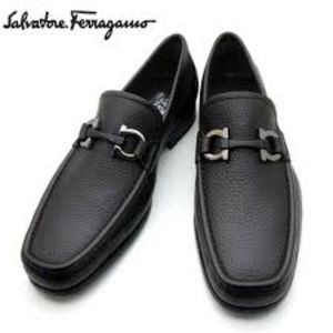 Salvatore ferragamo----Gucci-----Prada